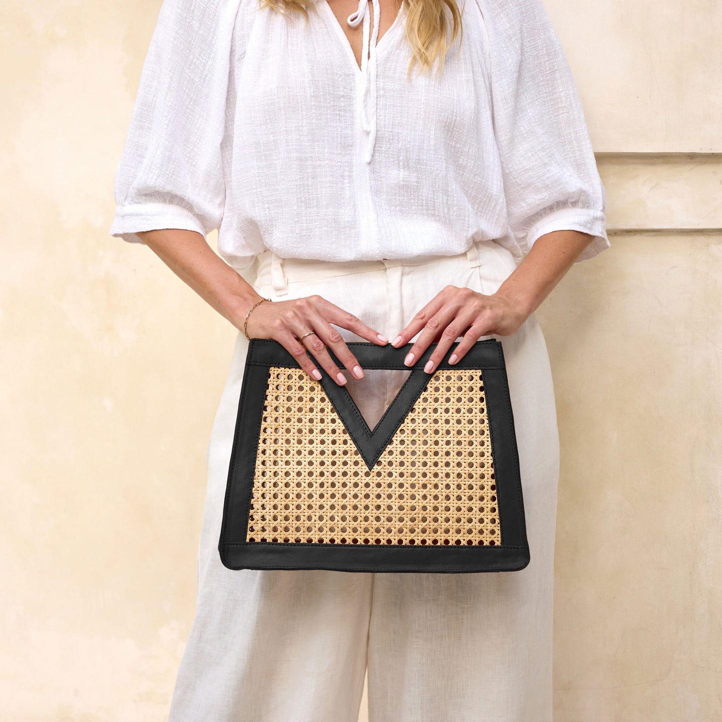 Rattan Cane Weave Triangle Summer Resort Handbag