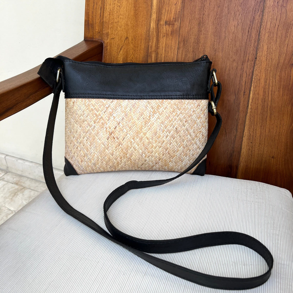 Rattan Summer Resort  Crossbody Bag with Dark Leather Trim
